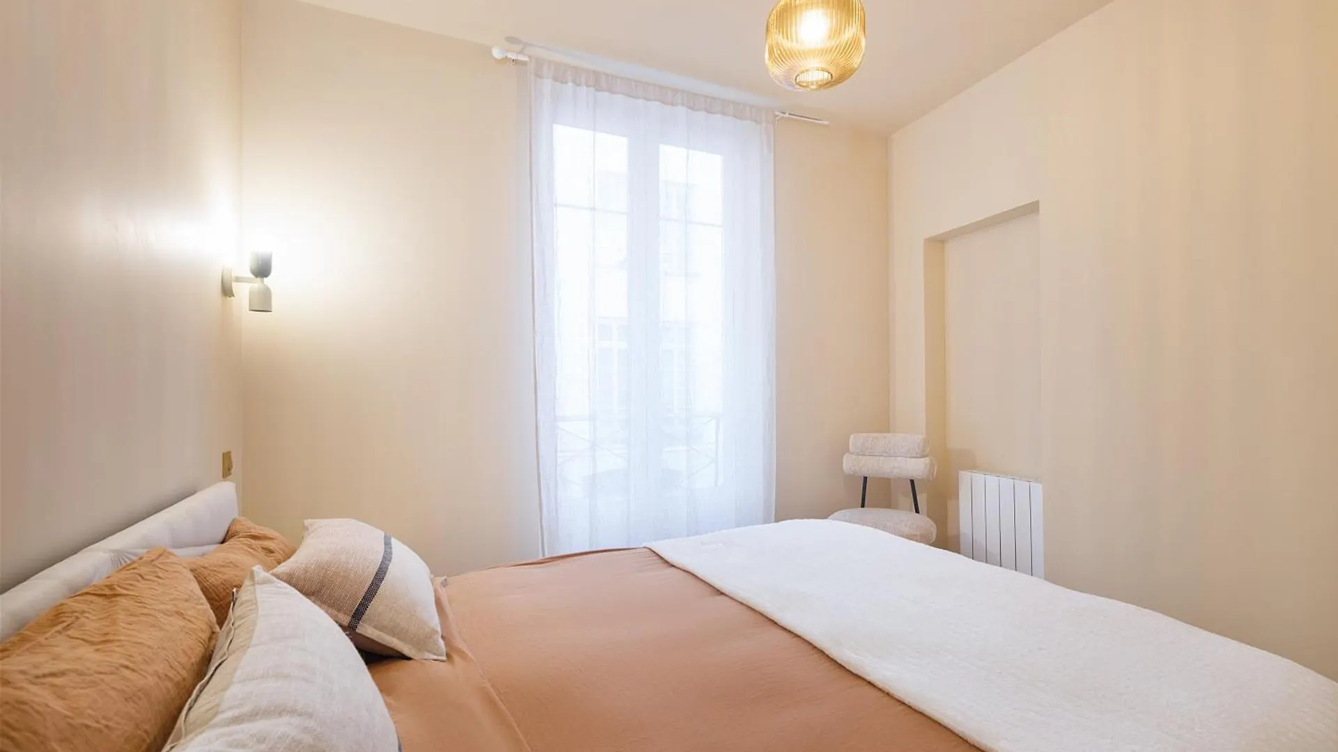 Lumineux Marais 2 Apartment *
